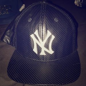 SnapBack NY hat!Faux leather